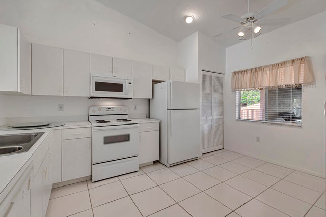 3 of 55 - 5952 Regal Glen Drive #204, Boynton Beach, FL