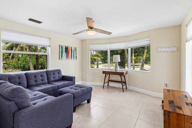 3 of 28 - 123 Nw 6th Av, Delray Beach, FL