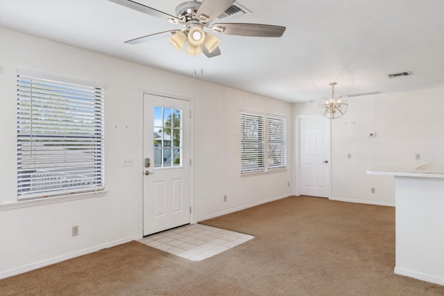 5 of 20 - 654 Centre Court Sw #201, Vero Beach, FL