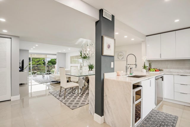 5 of 52 - 6698 10th Avenue N #426, Lake Worth, FL