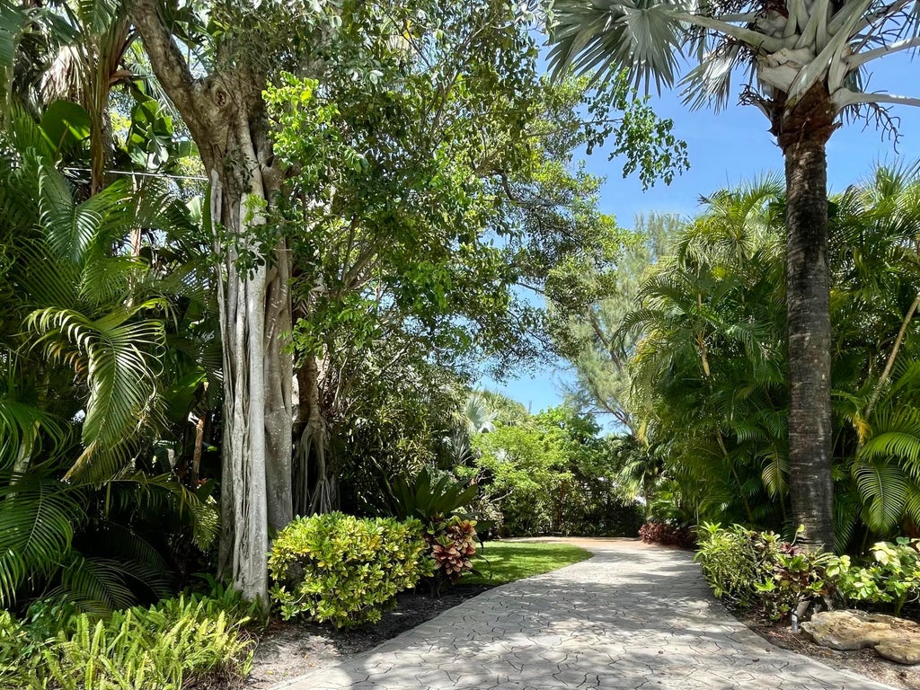 216 Se Atlantic Dr, Lantana