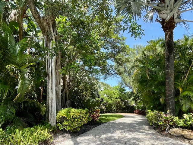 216 Se Atlantic Drive, Lantana