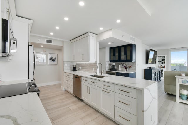 4 of 81 - 123 Lakeshore Drive #1145, North Palm Beach, FL