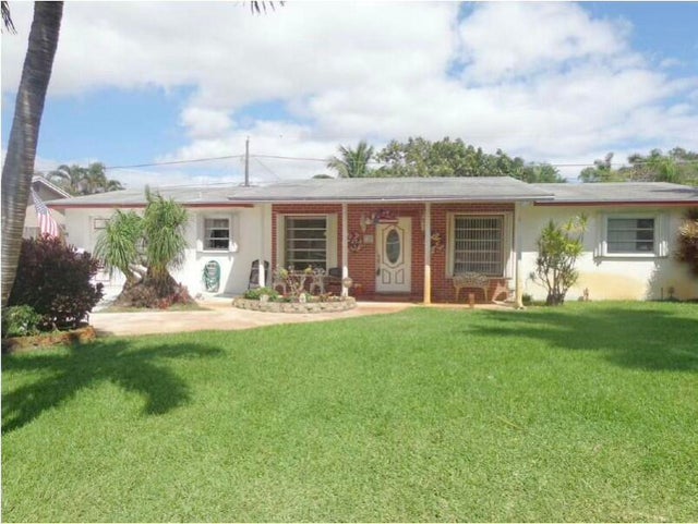 1 of 50 - 2745 Cambridge Road, Lake Worth, FL