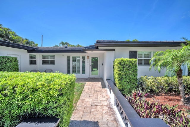 1 of 37 - 850 W Camino Real, Boca Raton, FL
