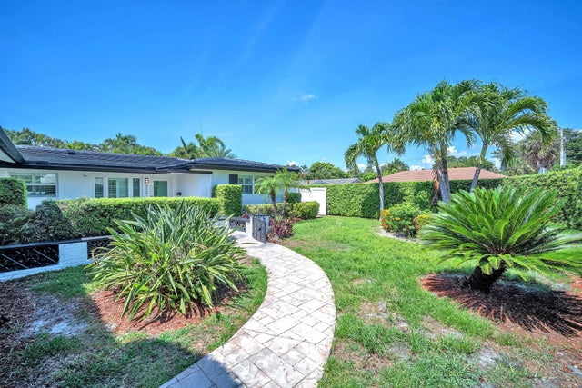 3 of 37 - 850 W Camino Real, Boca Raton, FL