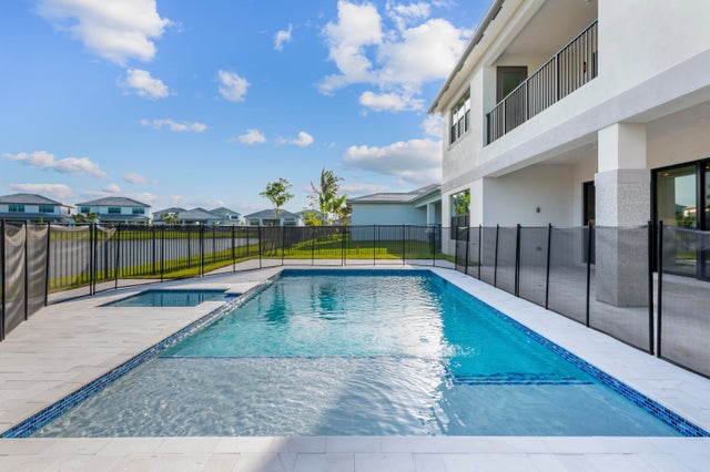 2 of 102 - 12870 Crane Crossing, Palm Beach Gardens, FL