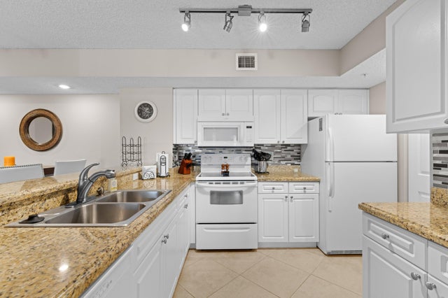 3 of 30 - 272 Village Boulevard #7109, Tequesta, FL