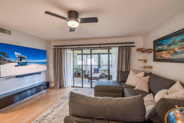 4 of 36 - 325 Oak Harbour Drive, Juno Beach, FL