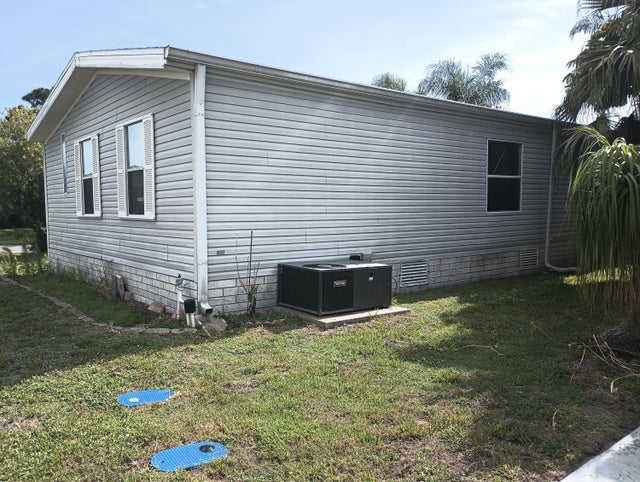 3 of 19 - 523 Thames Bluff Ridge, Fort Pierce, FL