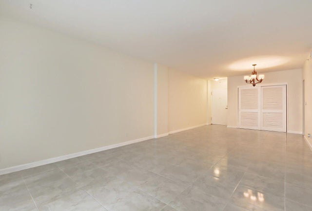 4 of 17 - 3001 S Ocean Drive #201, Hollywood, FL