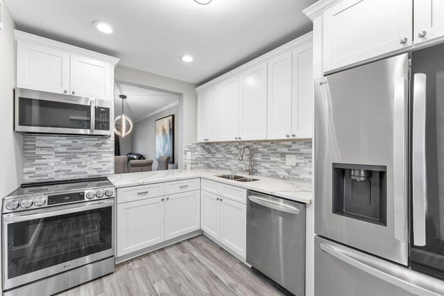 2 of 25 - 118 Lake Constance Drive #118, West Palm Beach, FL