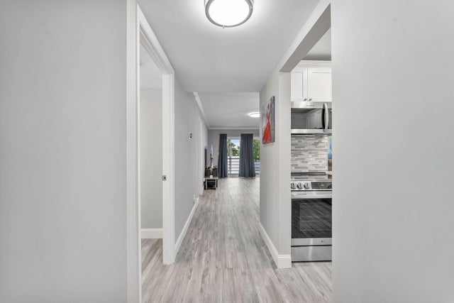5 of 25 - 118 Lake Constance Drive #118, West Palm Beach, FL