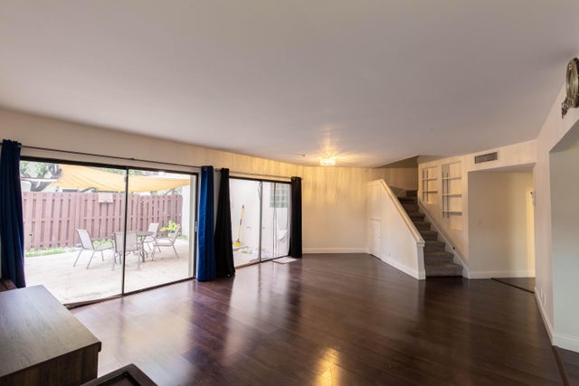 5 of 27 - 103 Weybridge C Circle #c, Royal Palm Beach, FL