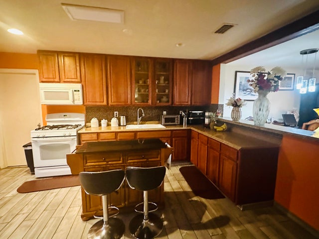 3 of 13 - 6198 Wauconda Way W, Lake Worth, FL