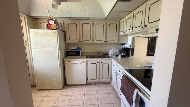 4 of 36 - 118 Lake Olive Drive, West Palm Beach, FL