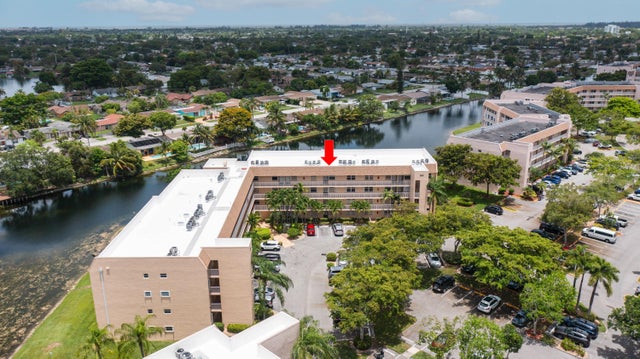 5 of 54 - 10422 Nw 24th Place #408, Sunrise, FL
