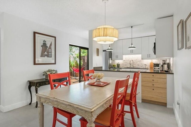 4 of 31 - 825 Center 32b Street, Jupiter, FL
