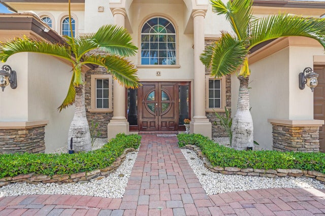 2 of 110 - 718 Edgebrook Lane, West Palm Beach, FL