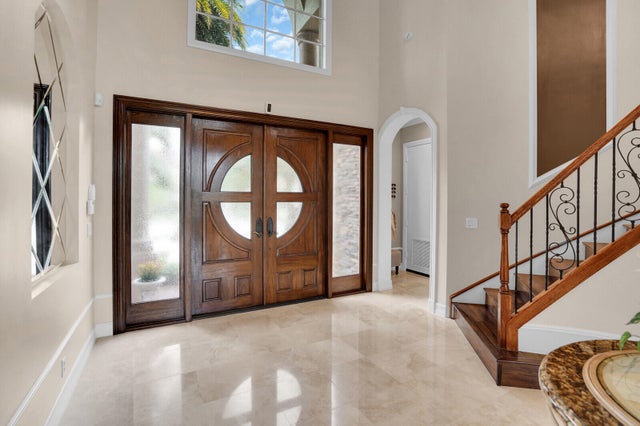 3 of 110 - 718 Edgebrook Lane, West Palm Beach, FL