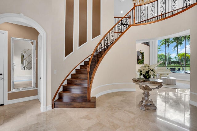4 of 110 - 718 Edgebrook Lane, West Palm Beach, FL