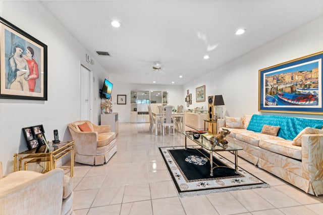 5 of 28 - 109 Lake Rebecca Drive #109, West Palm Beach, FL