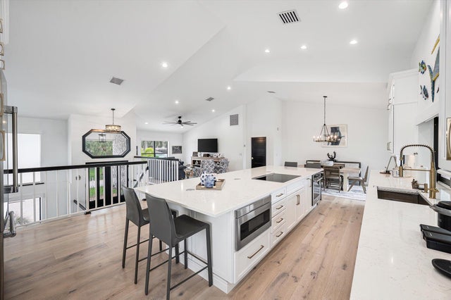 3 of 33 - 4290 Se Whiticar Way, Stuart, FL