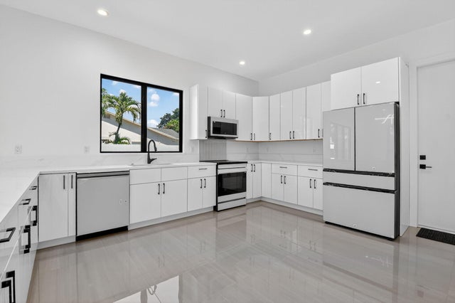 2 of 55 - 3920 Espan Court, Palm Springs, FL