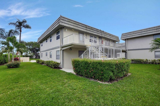 2 of 24 - 216 Flanders E E, Delray Beach, FL