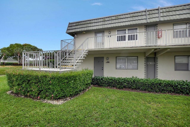 3 of 24 - 216 Flanders E E, Delray Beach, FL