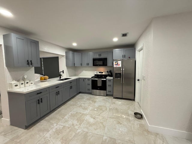 Photo of Listing #RX-11098934