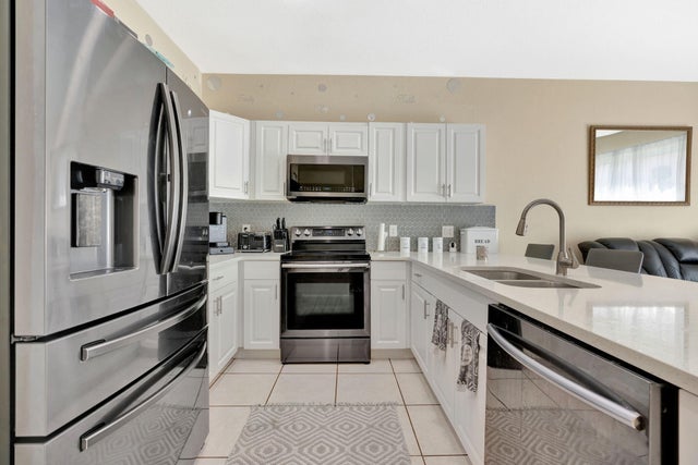 3 of 33 - 4463 Lake Tahoe Circle, West Palm Beach, FL