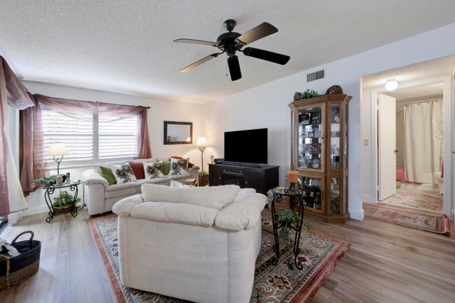 3 of 23 - 7626 Tahiti Lane #104, Lake Worth, FL