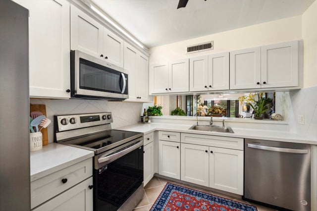 5 of 45 - 601 Seafarer Circle #104, Jupiter, FL