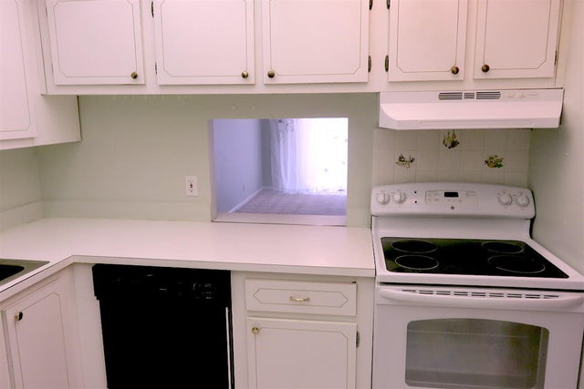 3 of 24 - 470 Executive Center Dr #2k, West Palm Beach, FL