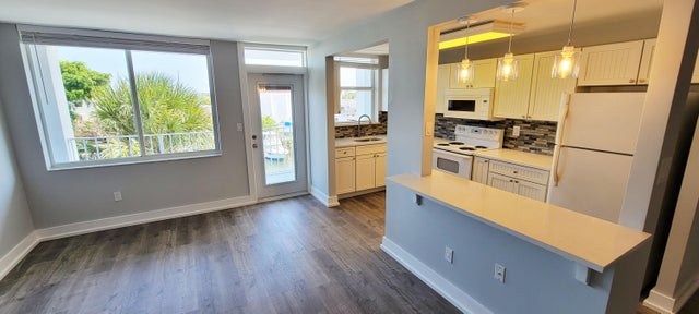 2 of 41 - 108 Paradise Harbour Blvd #405, North Palm Beach, FL