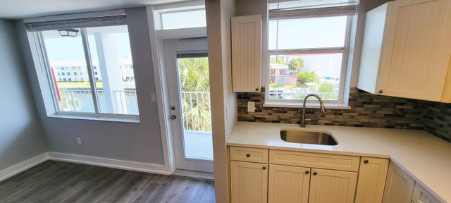 4 of 41 - 108 Paradise Harbour Blvd #405, North Palm Beach, FL