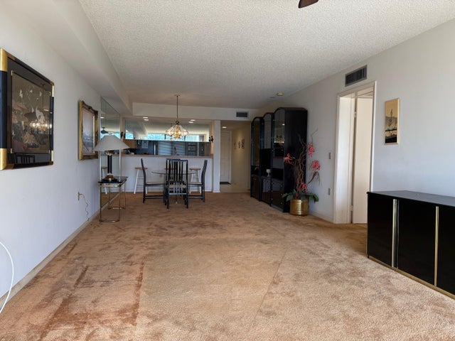 3 of 15 - 2621 Village Boulevard #303, West Palm Beach, FL