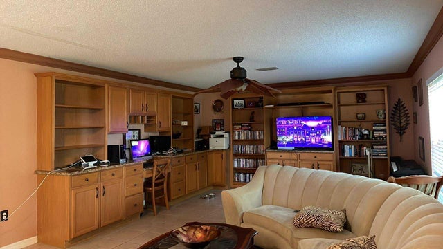 5 of 13 - 1381 Sw Dorchester Street, Port Saint Lucie, FL