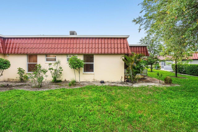 3 of 36 - 289 Cape Cod Circle, Lake Worth, FL