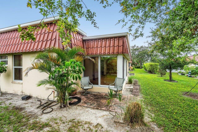 5 of 36 - 289 Cape Cod Circle, Lake Worth, FL