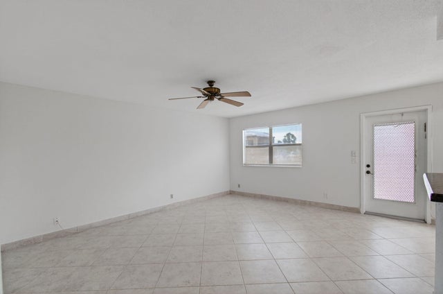 4 of 36 - 228 Brittany E, Delray Beach, FL