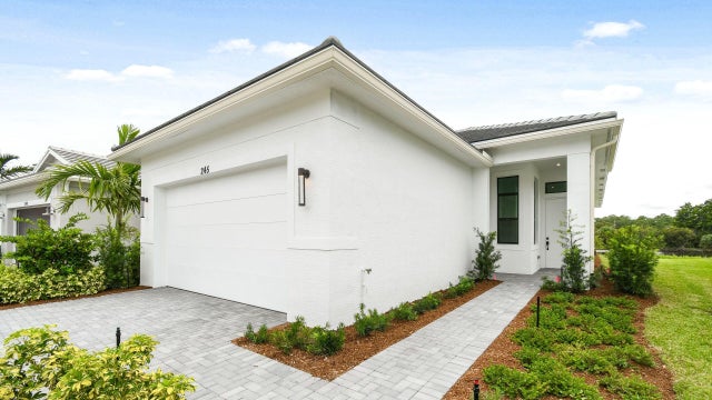 Photo of Listing #RX-11099203
