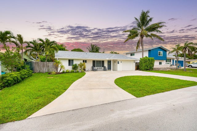 1 of 32 - 29 Se 8th Avenue, Deerfield Beach, FL