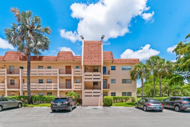 2 of 36 - 14721 Bonaire Blvd #101, Delray Beach, FL
