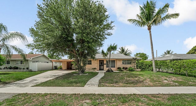 1 of 30 - 4840 Pineaire Lane, West Palm Beach, FL