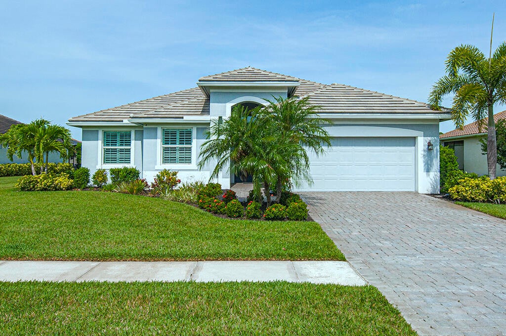 3165 Berkley Square Way, Vero Beach