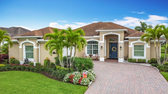 1 of 37 - 780 Sw Fortunella Circle Sw, Vero Beach, FL
