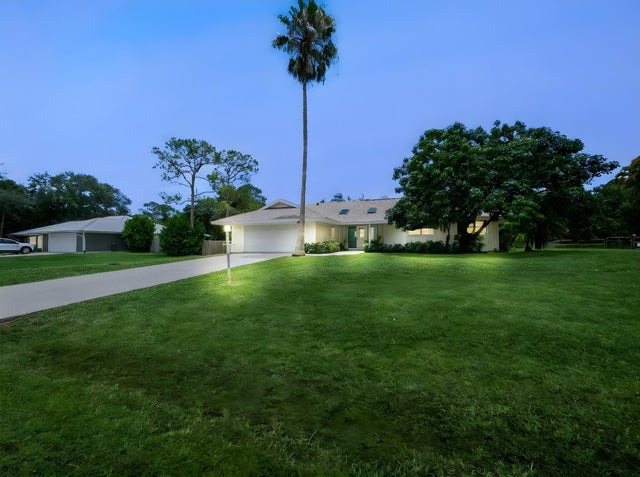2 of 31 - 1680 Sw Belgrave Terrace, Stuart, FL