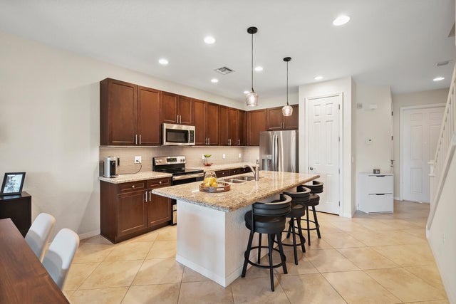 4 of 43 - 524 Sw Glen Crest Way, Stuart, FL